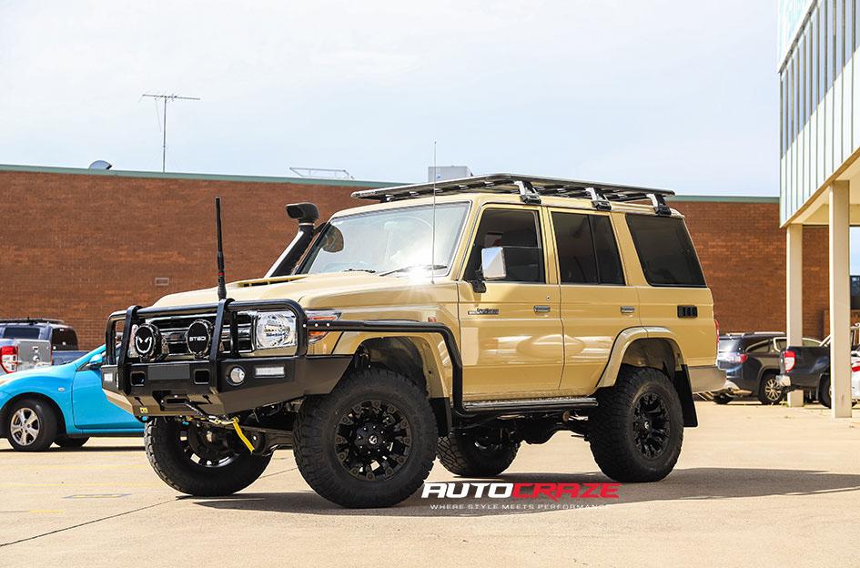 TOYOTA LANDCRUSIER VAPOR MATTE BLACK